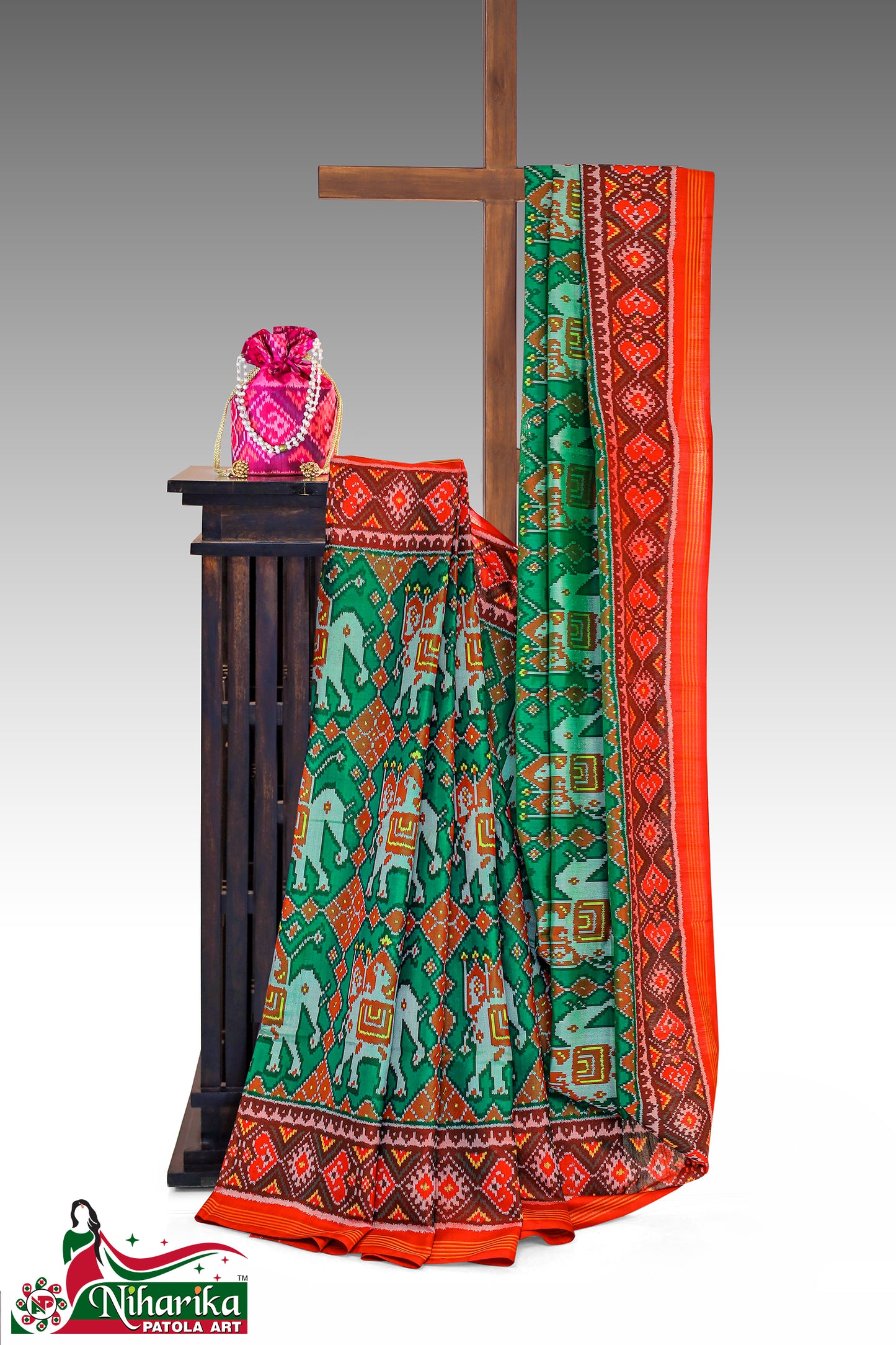 SMIPS-HA-GR-01 | Haathi Ambaadi Semi Ikkat Patola Saree